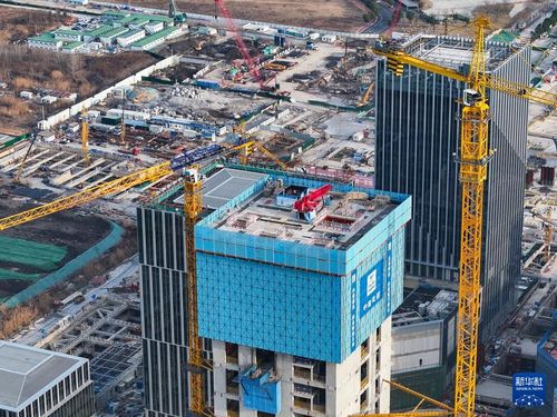 南京 空中造楼机赋能智慧建造，开启绿色施工新篇章